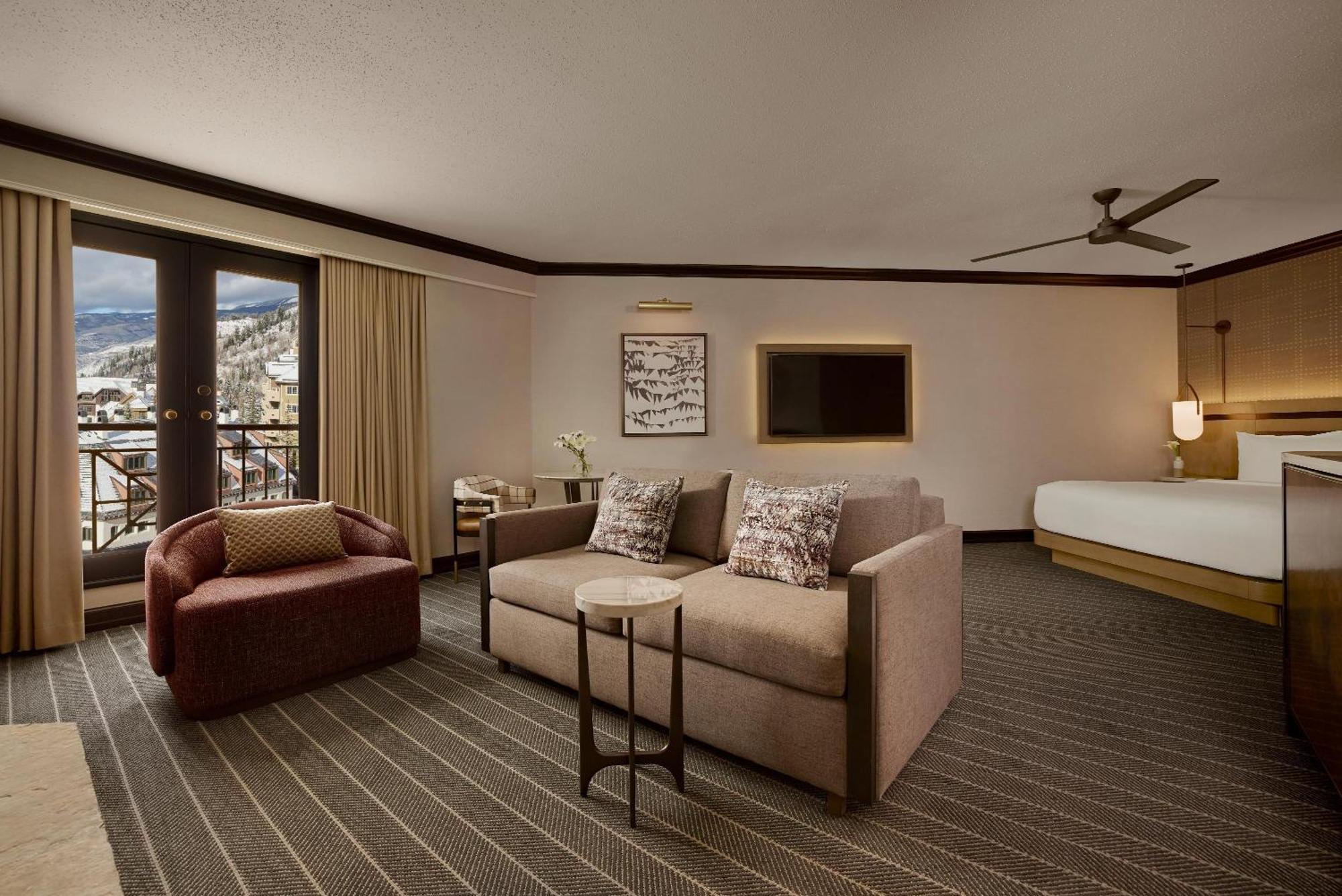 Junior King Suite Fireplace