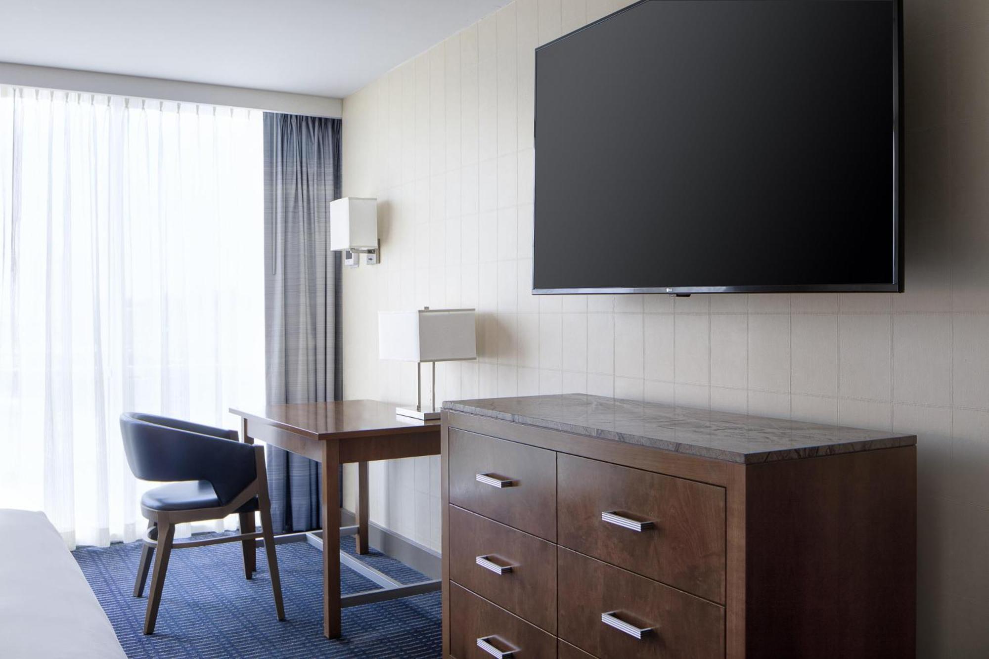 Premier Suite City View