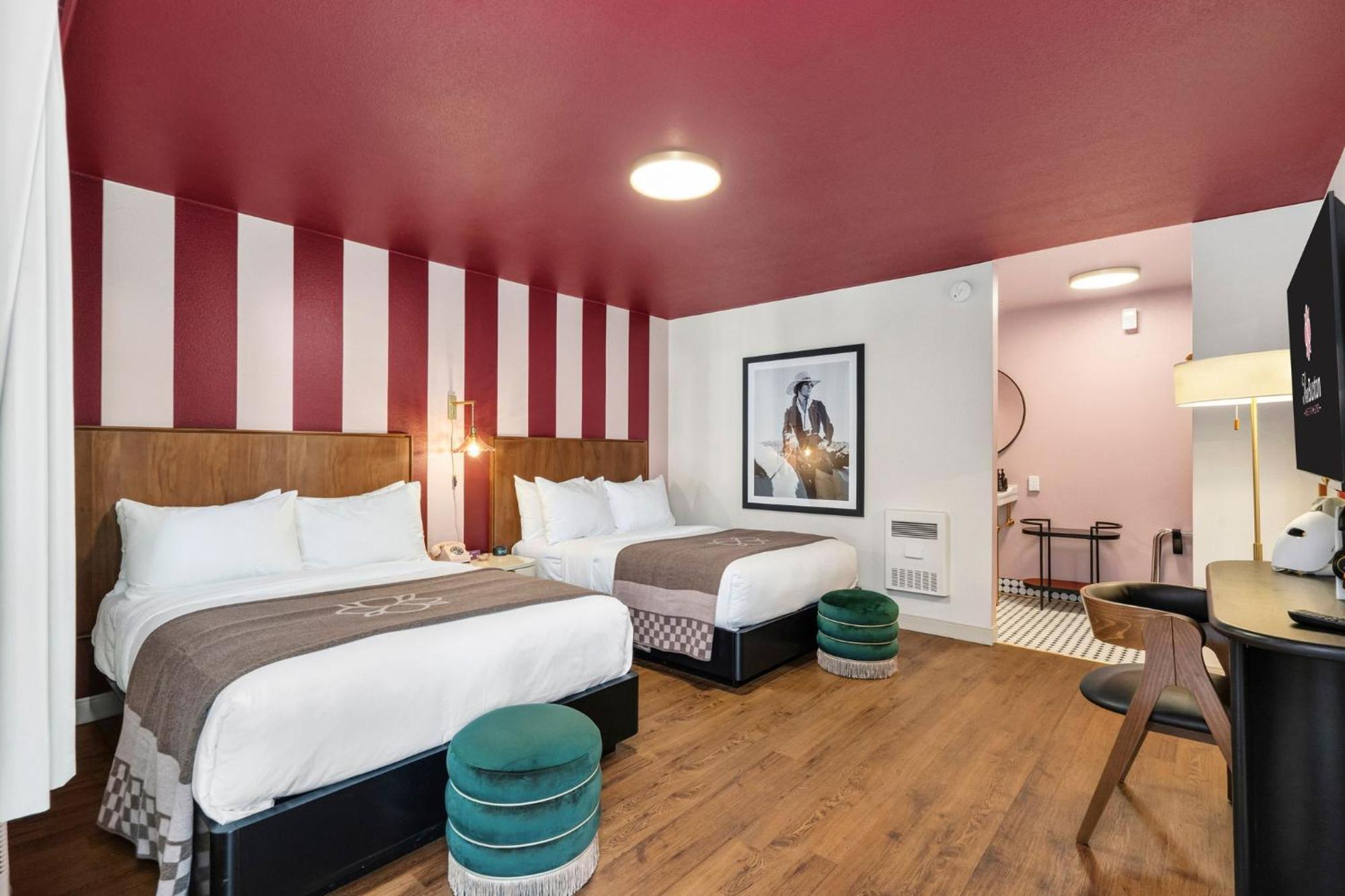 Double Room Two Double Beds Exterior Access or Non-Smoking