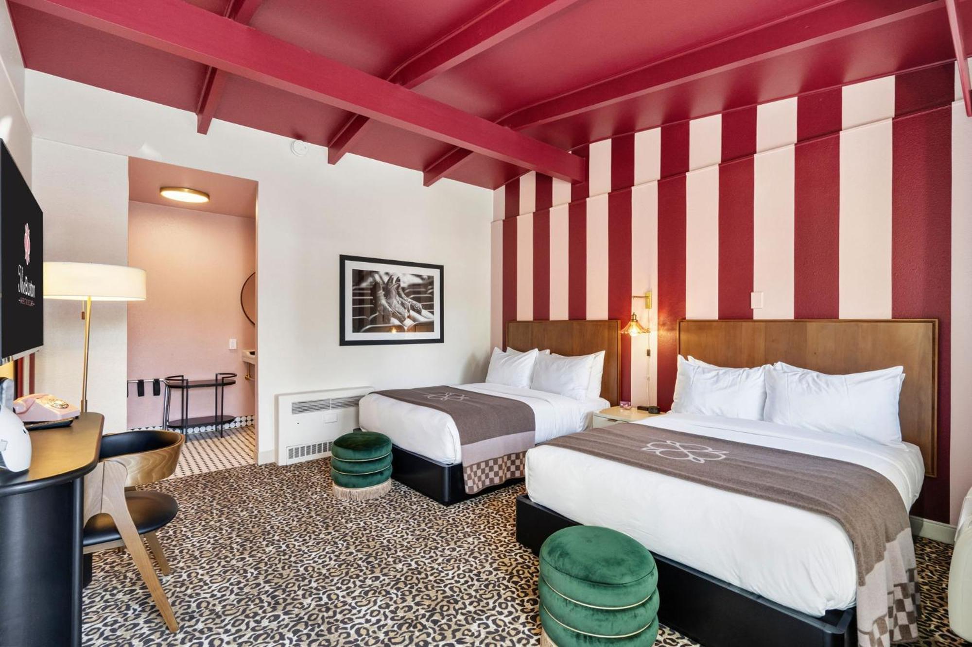 Double Room Two Double Beds Exterior Access or Non-Smoking