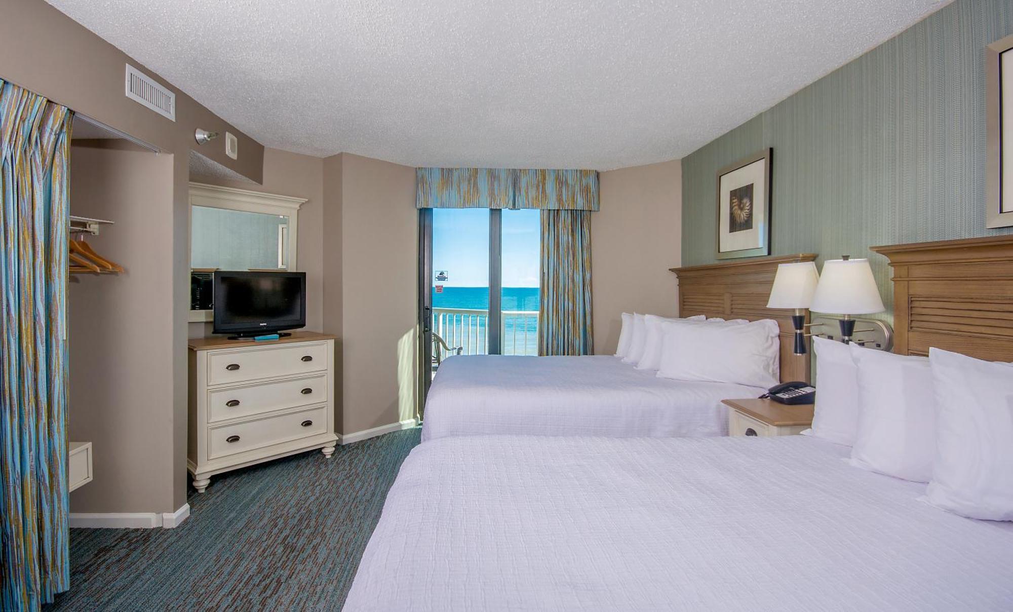 Oceanfront Deluxe One Bedroom Queen Condo