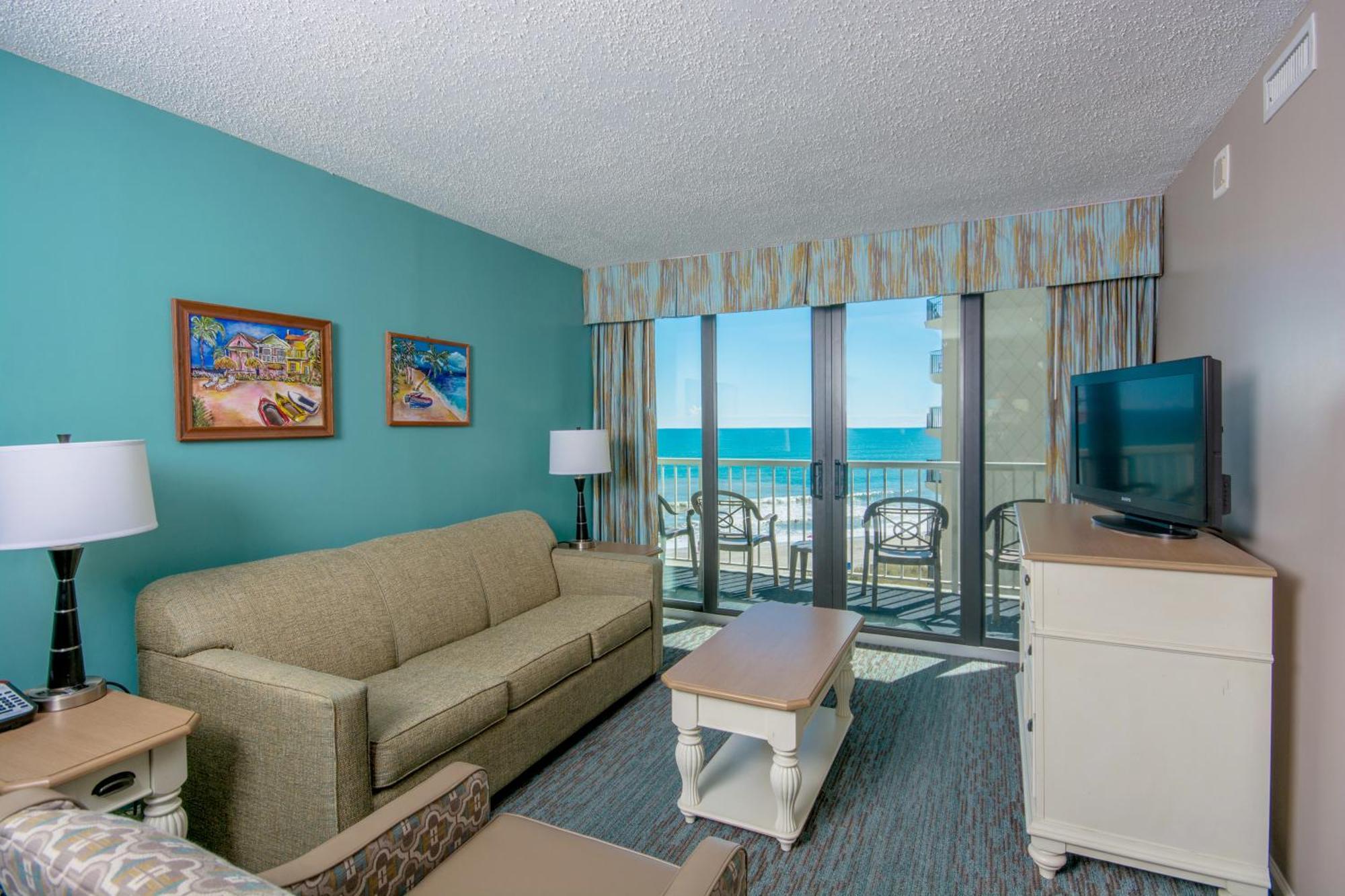 Oceanfront Deluxe One Bedroom Queen Condo