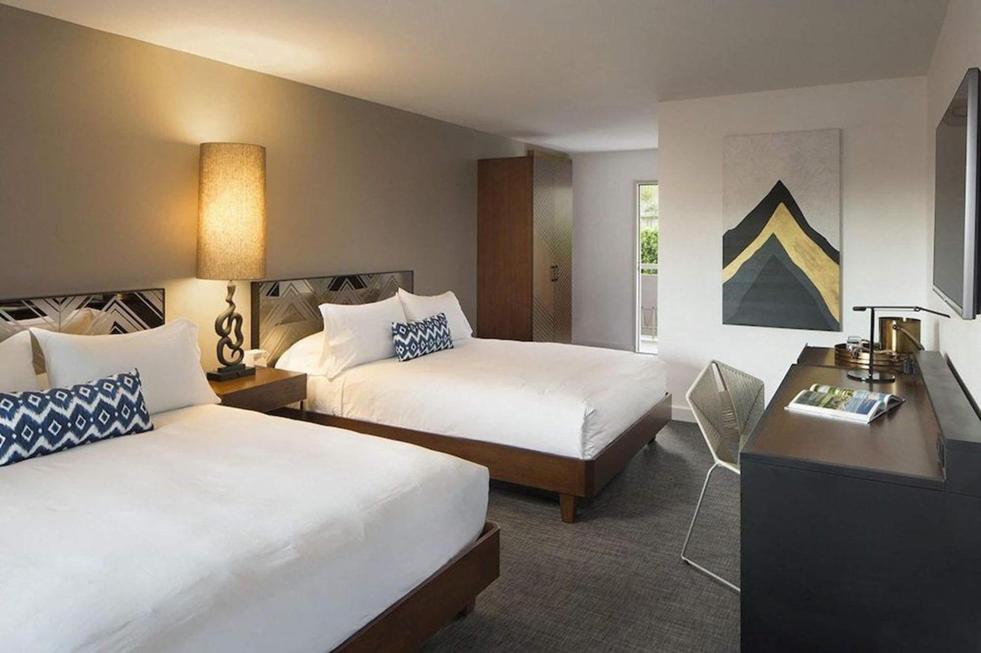 Queen Room Two Queen Beds Non-Smoking