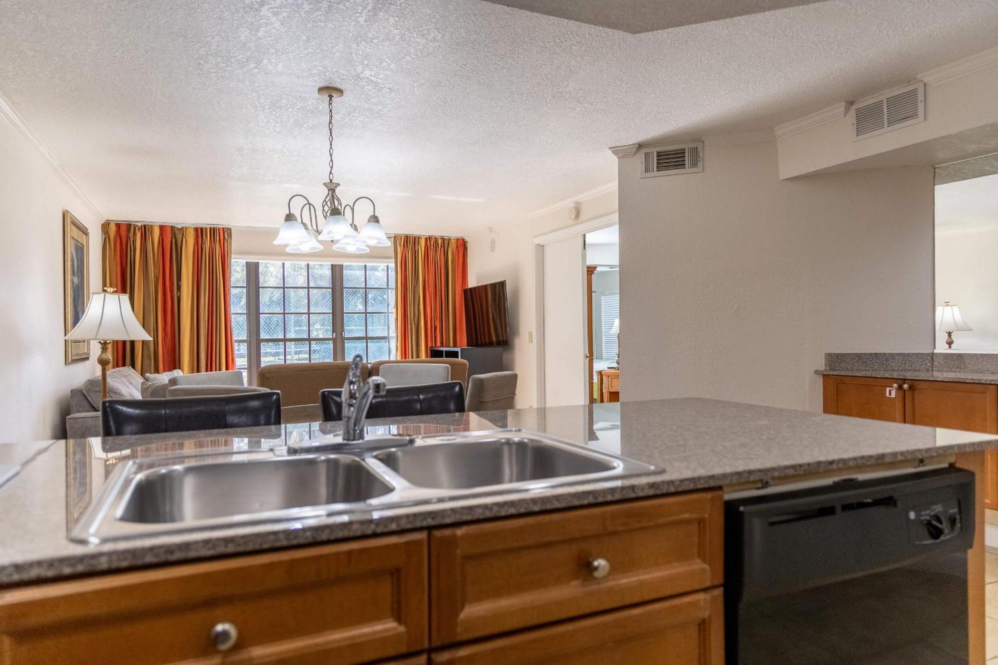 One-Bedroom Suite