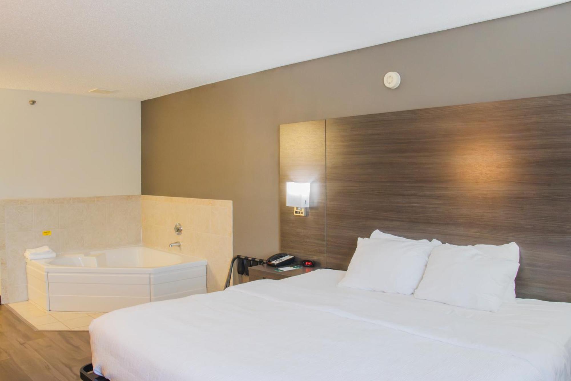 Superior King Suite Non-Smoking