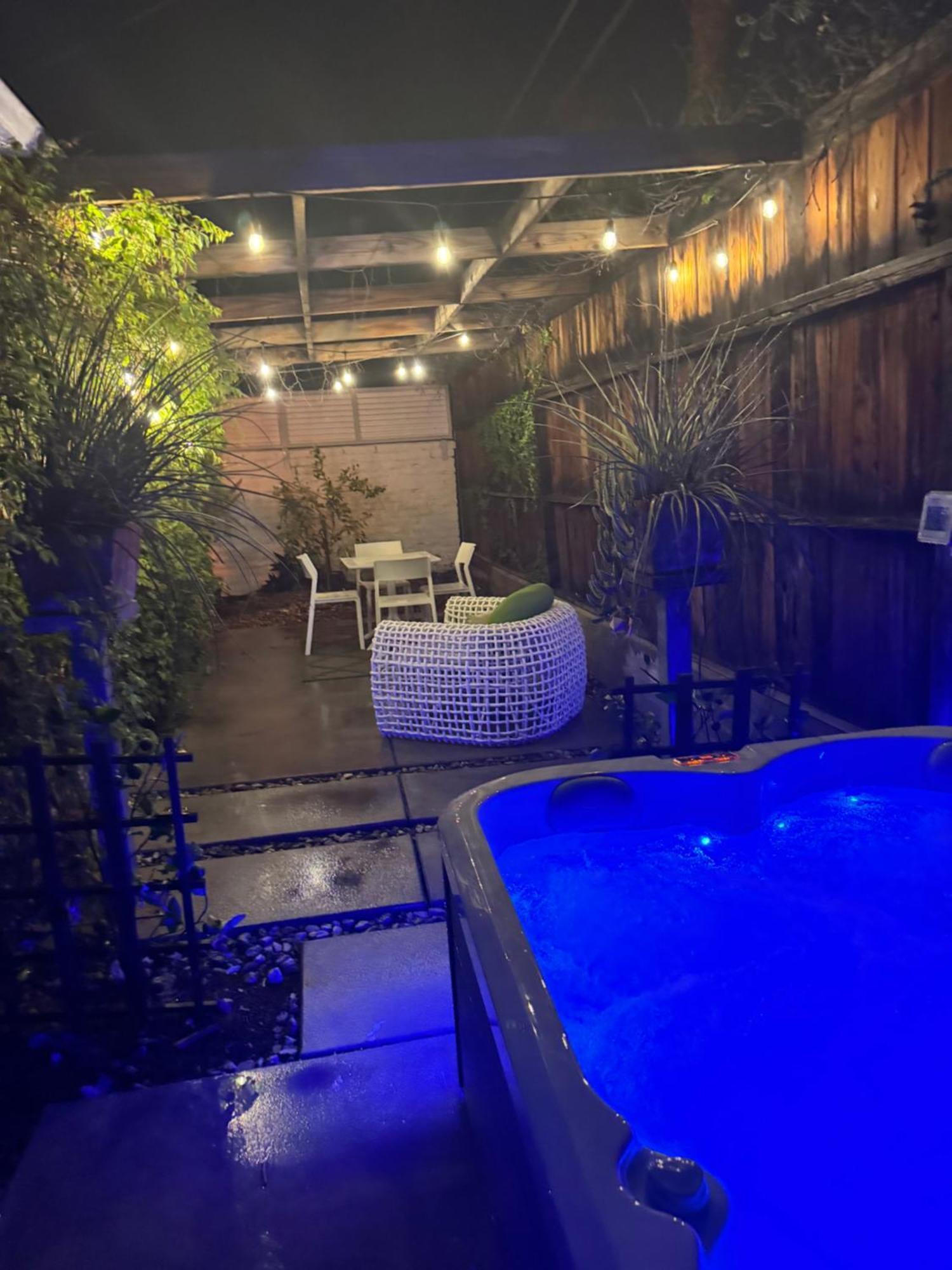 Apartment Pool View
