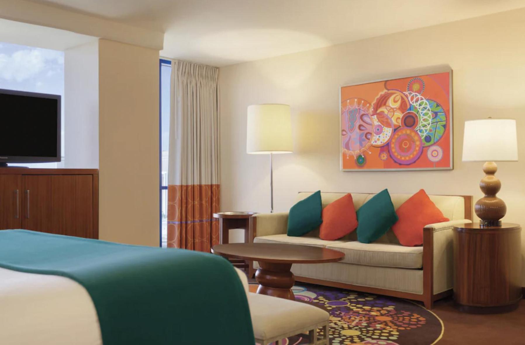 1 King Suite 1 King Suite