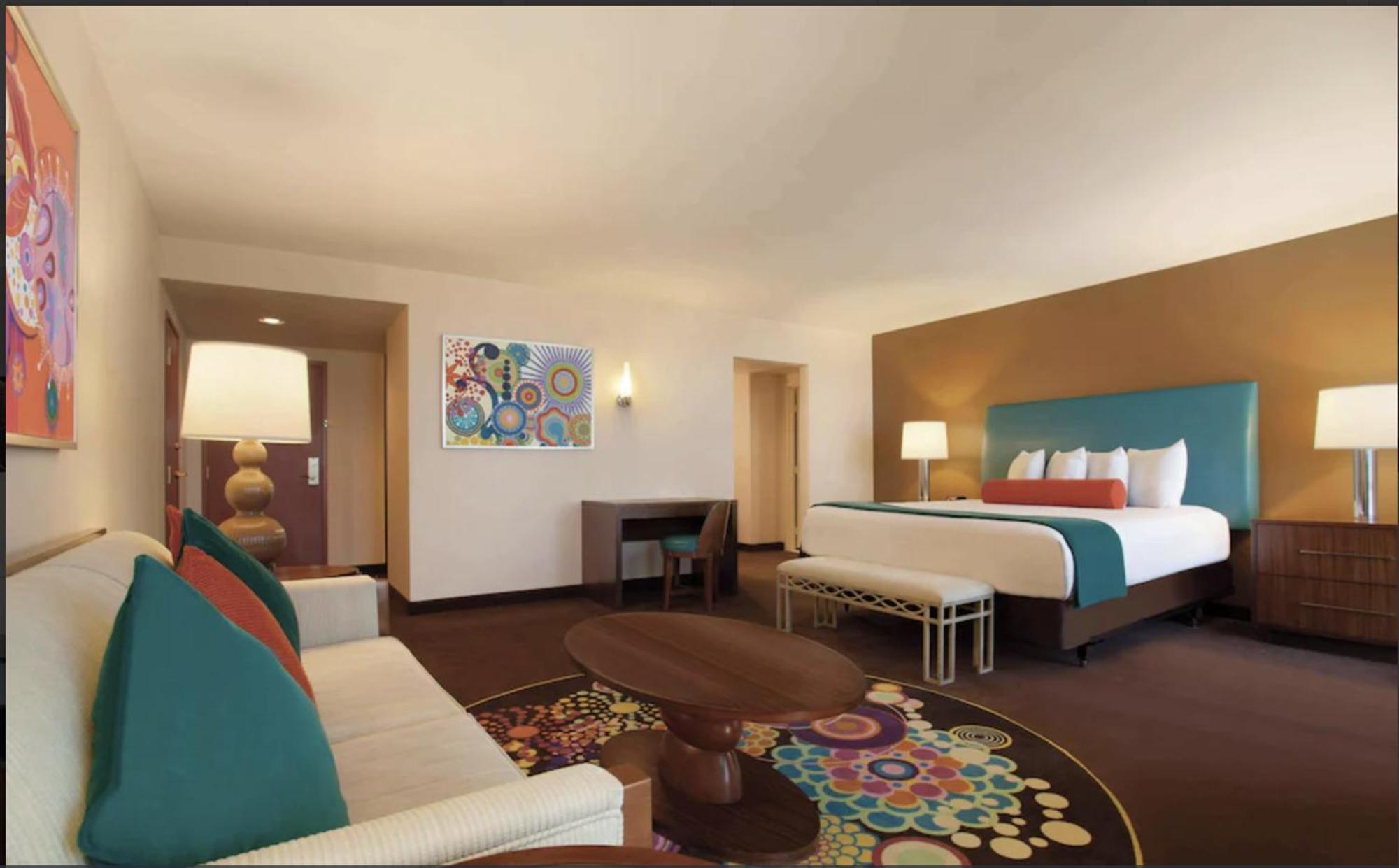 1 King Suite w or Strip View 2 Queen Suite w or Strip View