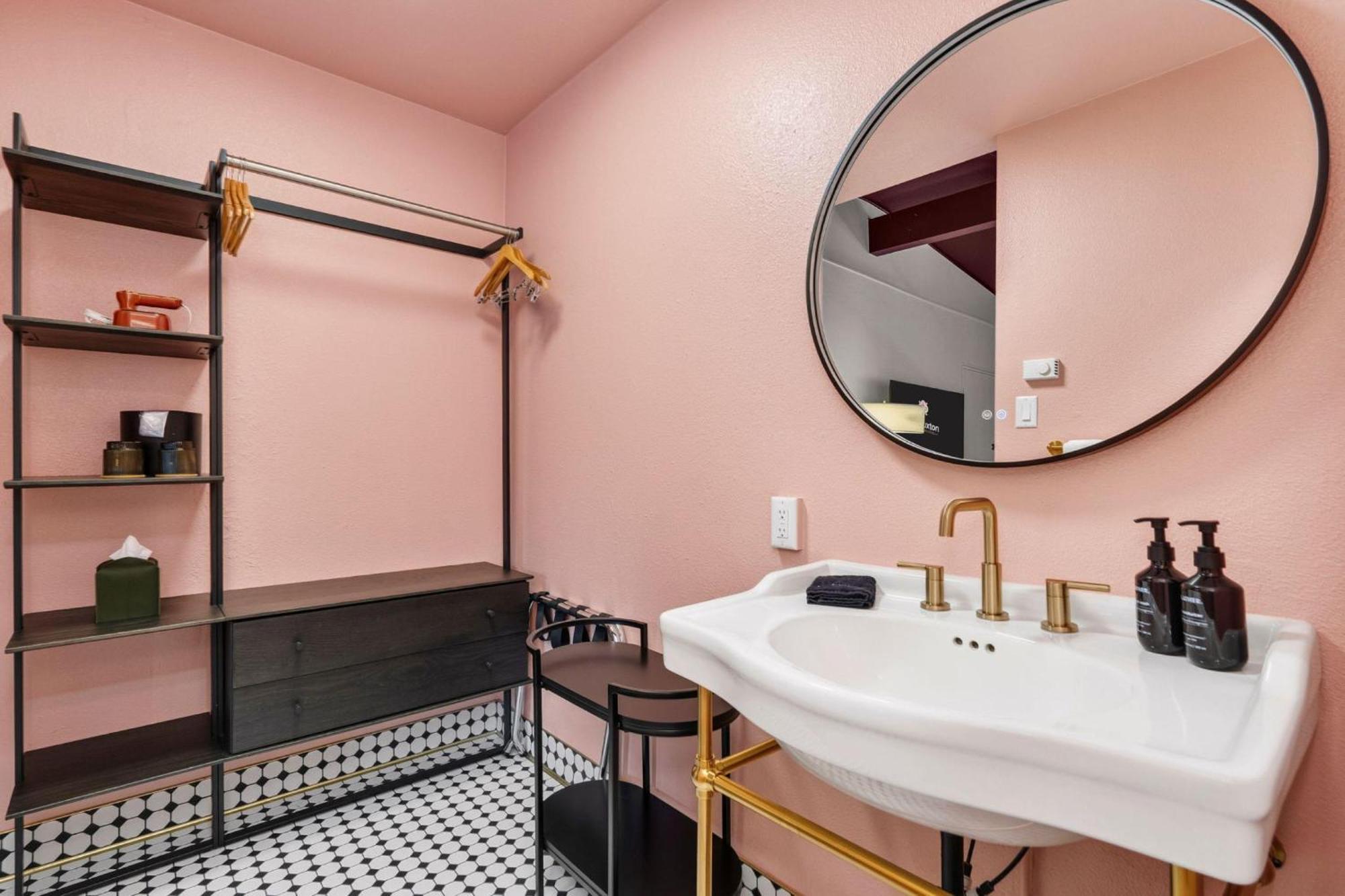 Double Room Two Double Beds Exterior Access or Non-Smoking