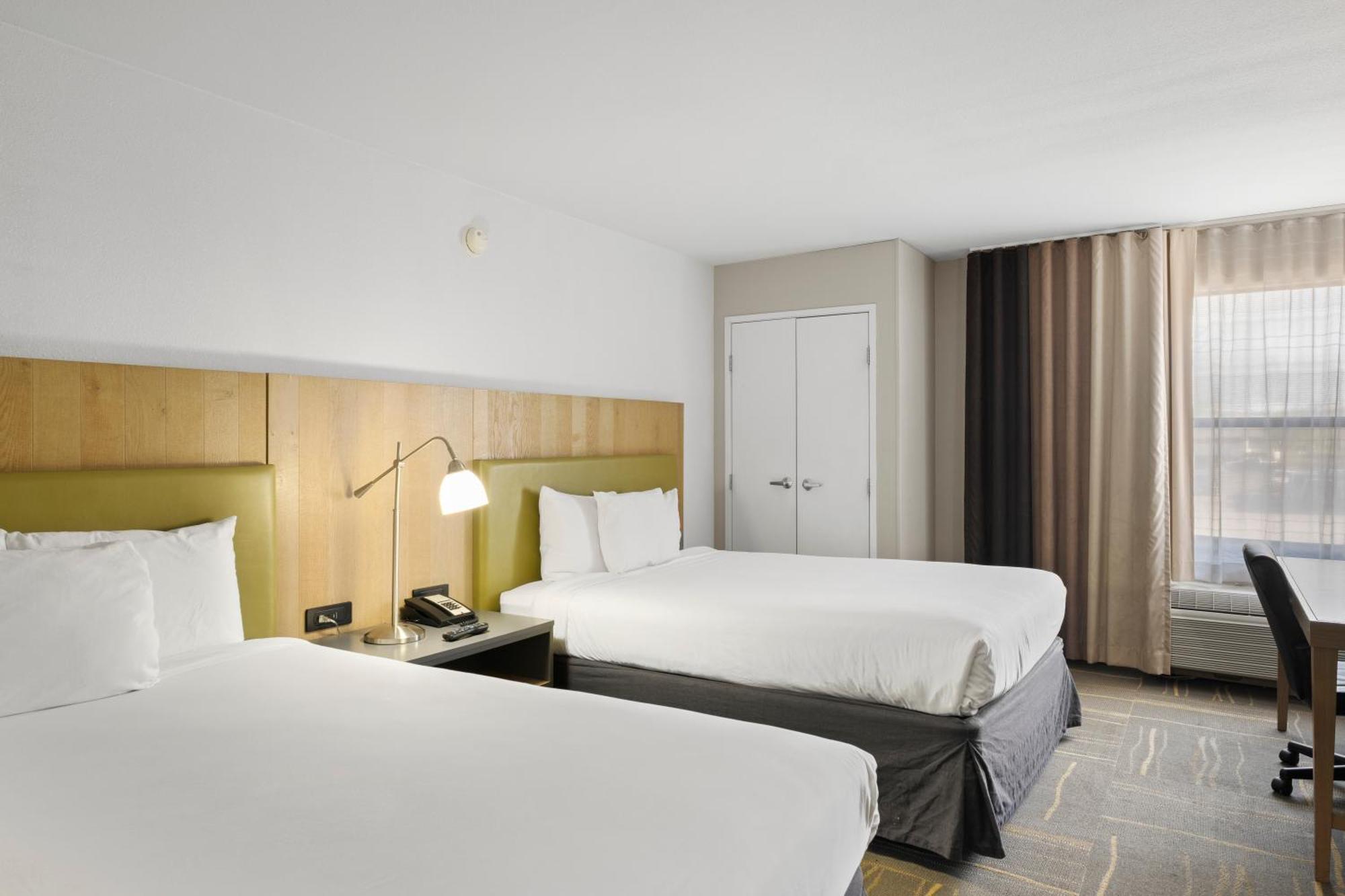 Queen Room Two Queen Beds