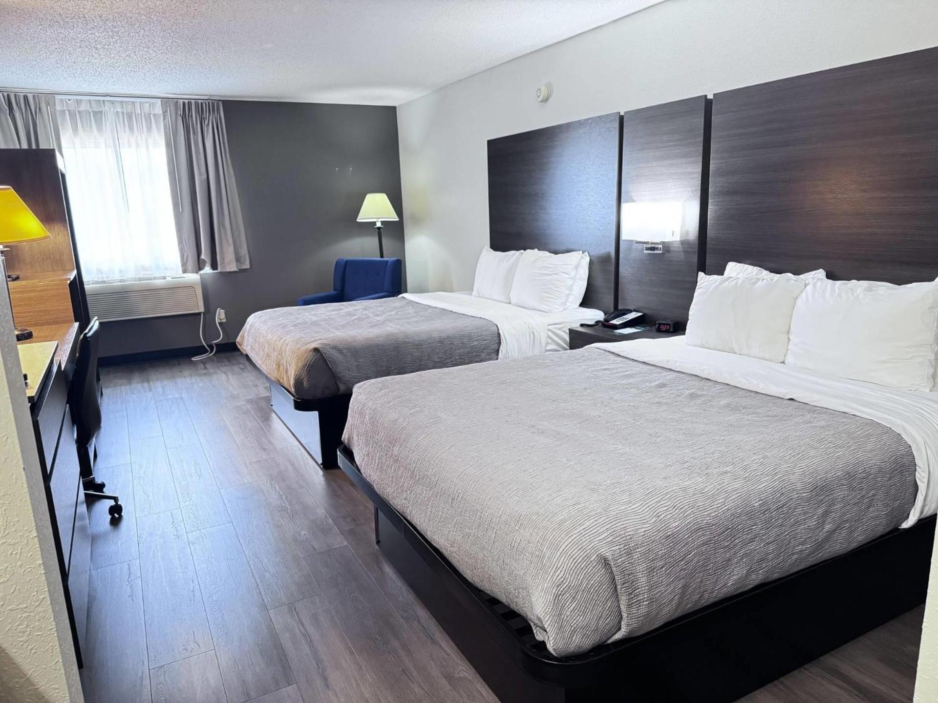 Queen Room Two Queen Beds Non-Smoking