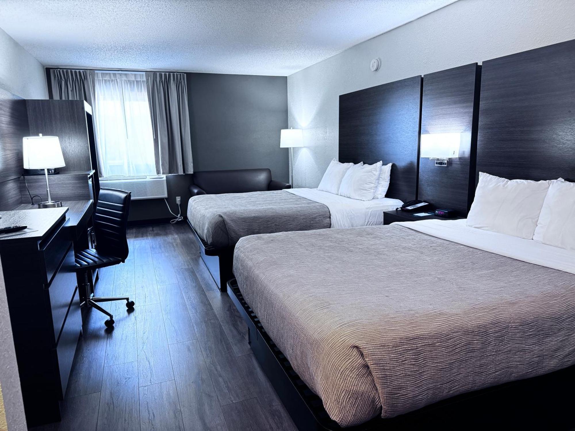 Queen Room Two Queen Beds Non-Smoking