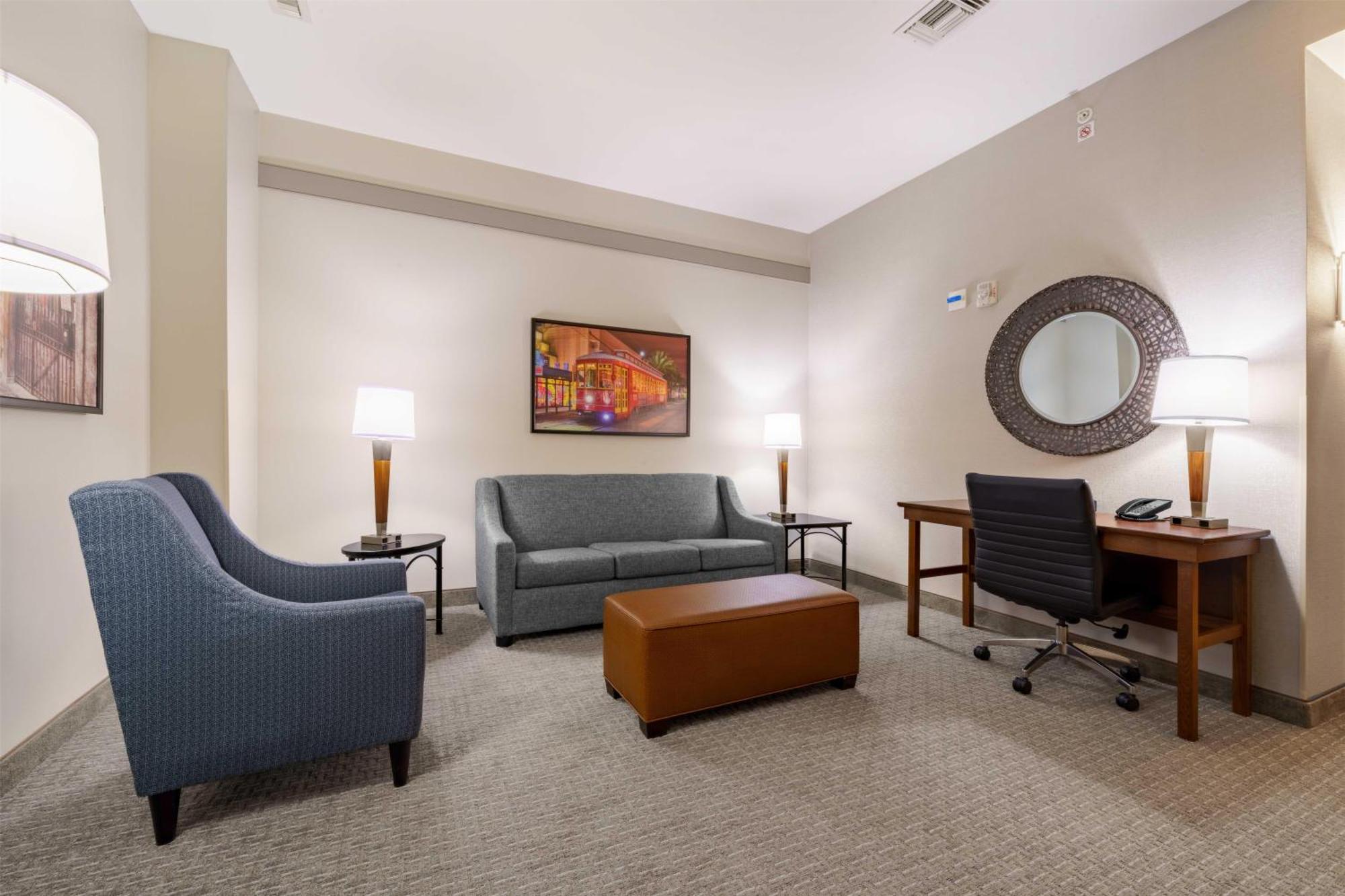 Queen Suite Two Queen Beds Sofa Bed