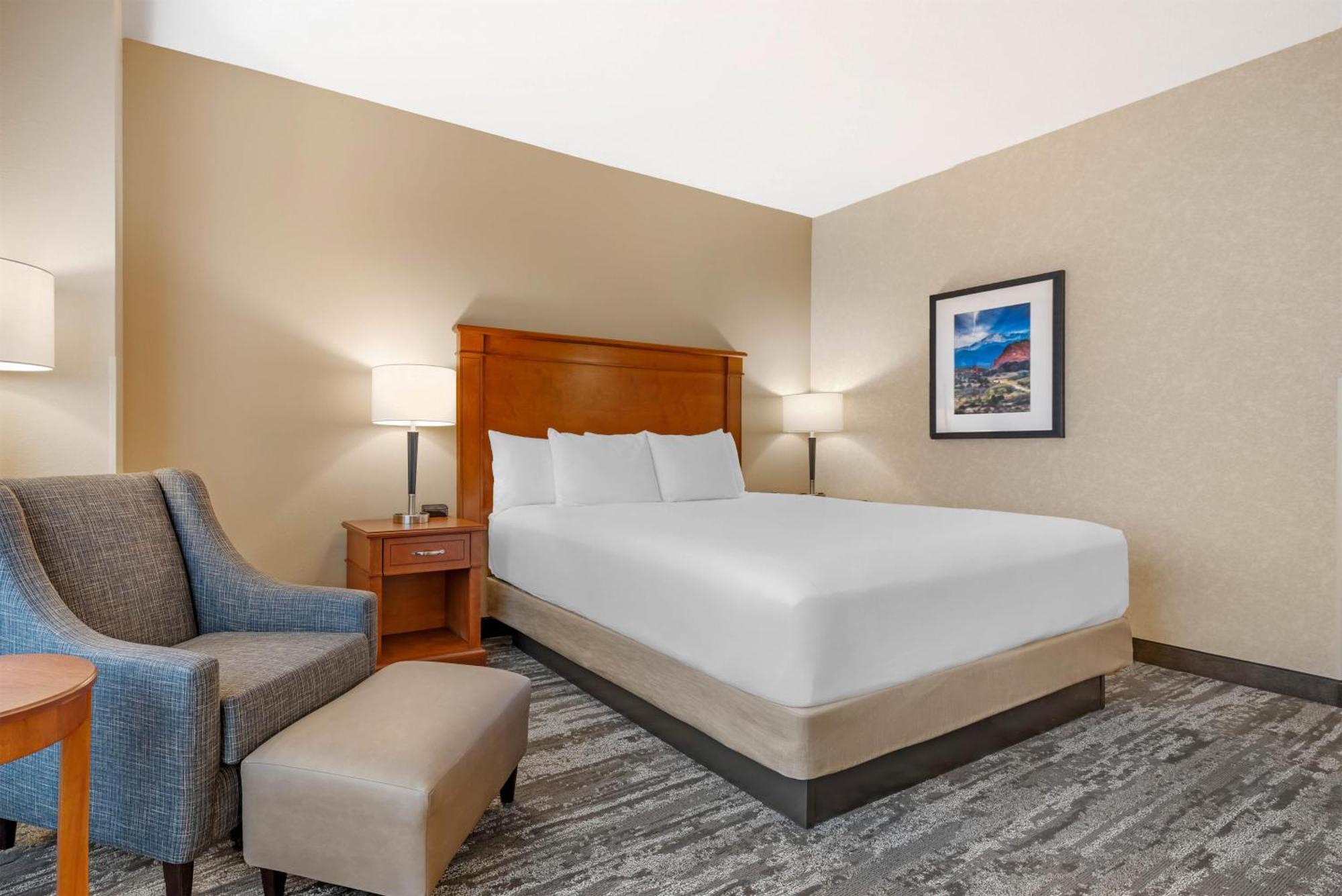 Deluxe King Room High Floor
