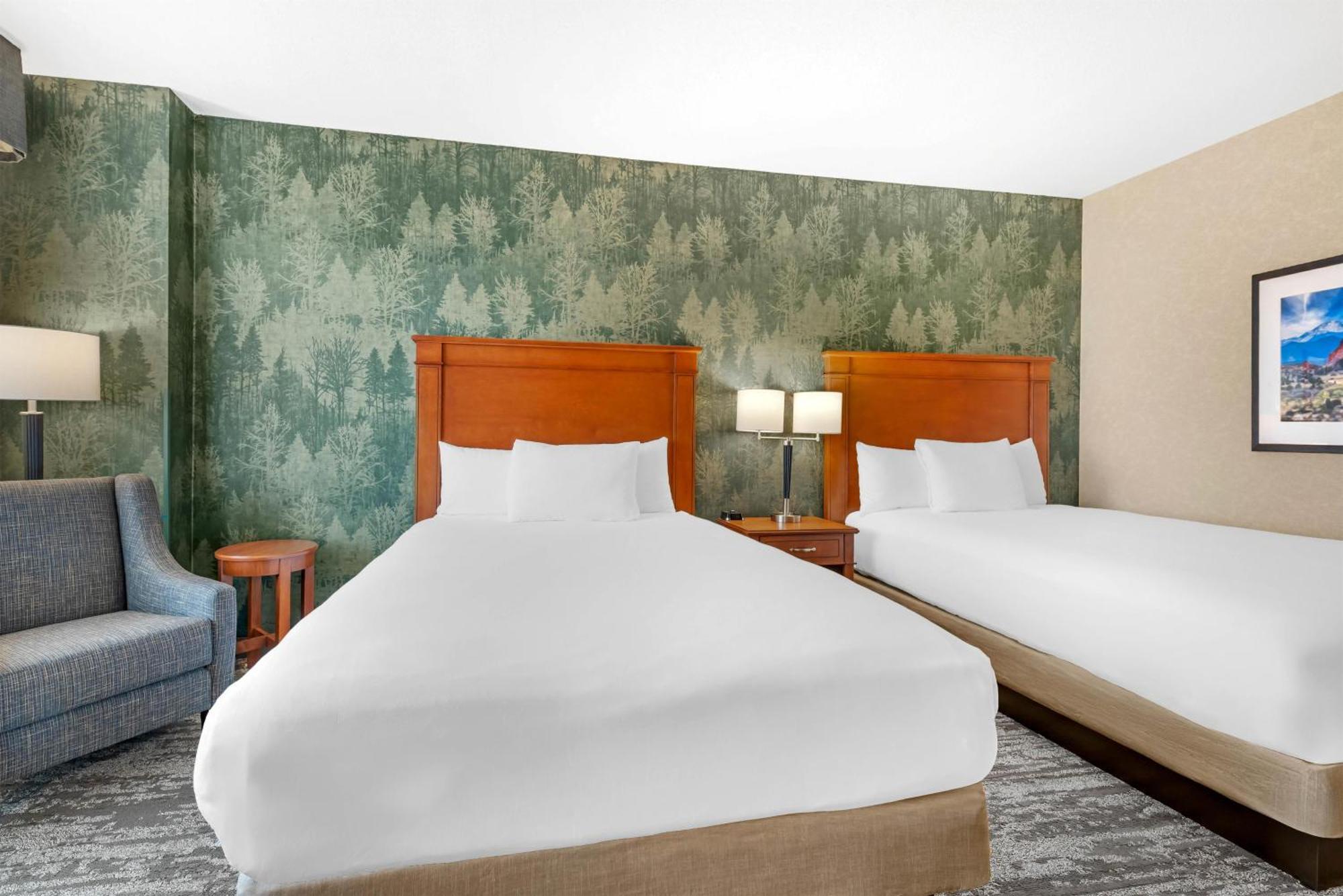 Deluxe Queen Room Two Queen Beds High Floor