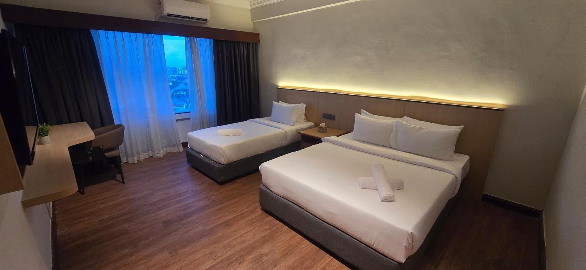 Deluxe Triple Room