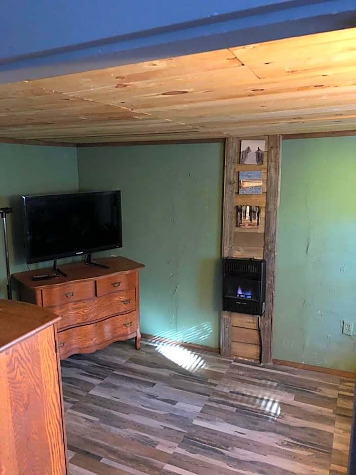 One-Bedroom Bungalow