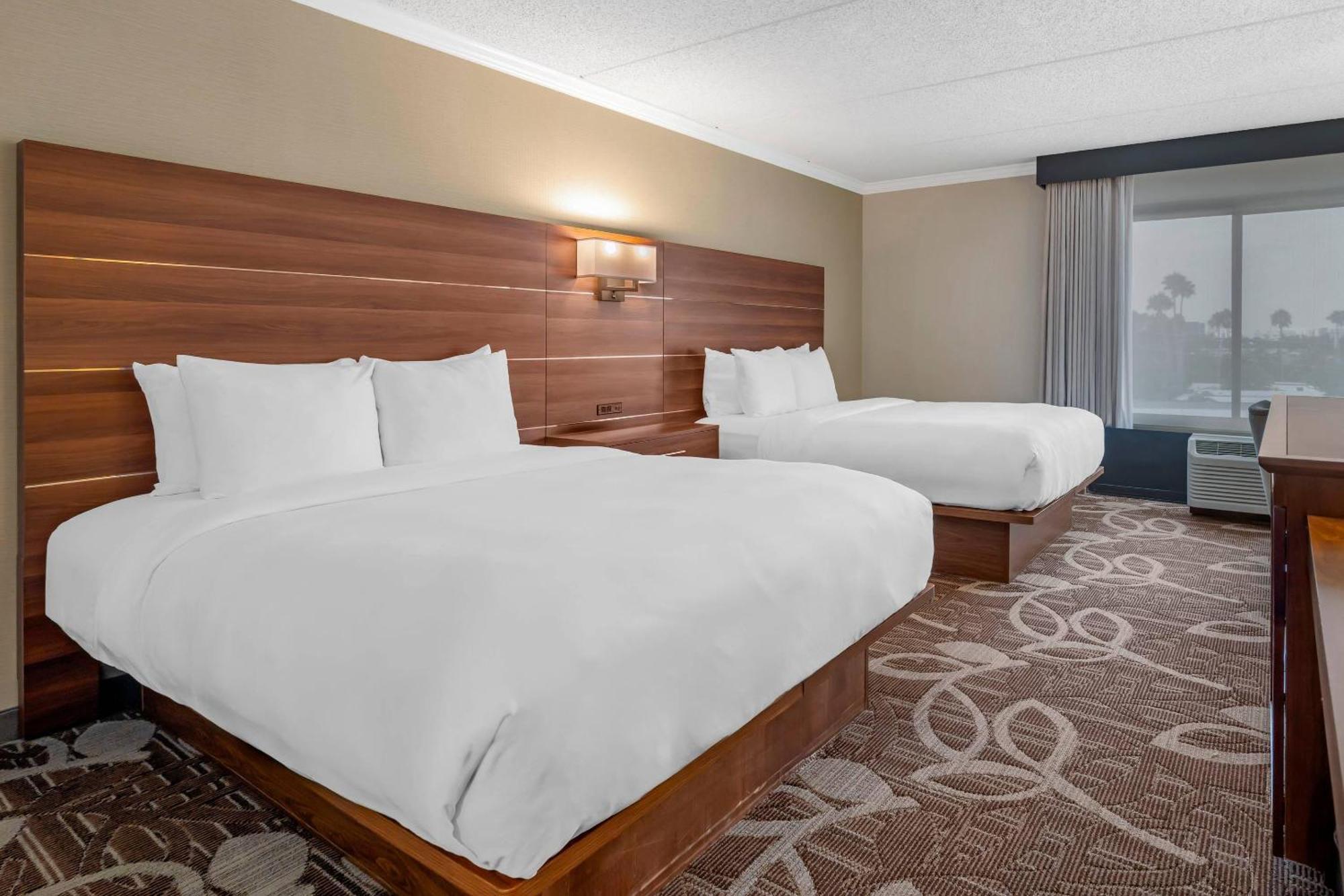 Standard Room 2 Queen Beds Non Smoking