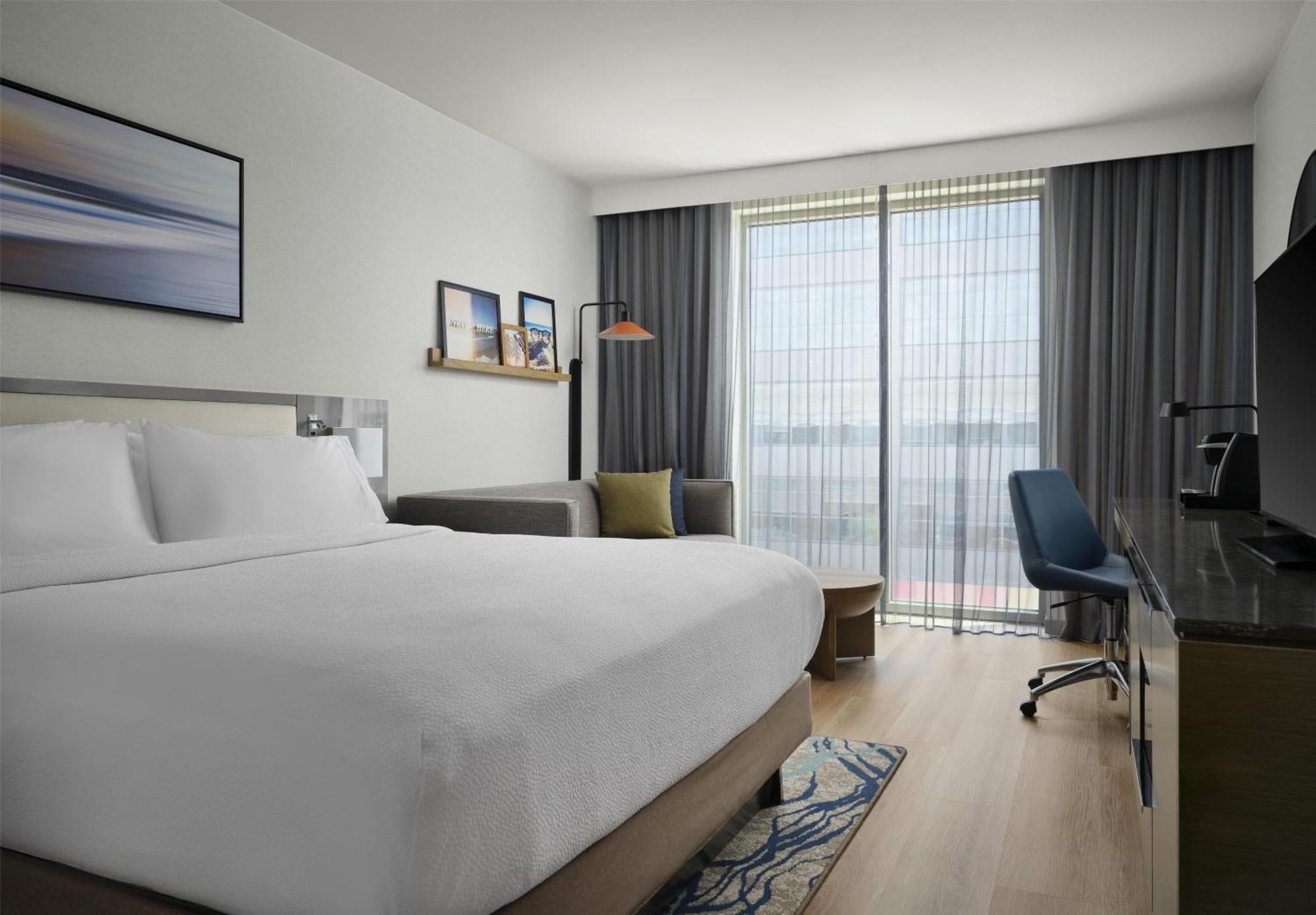 King Room Roll Shower Mobility Access or Communication Assistance