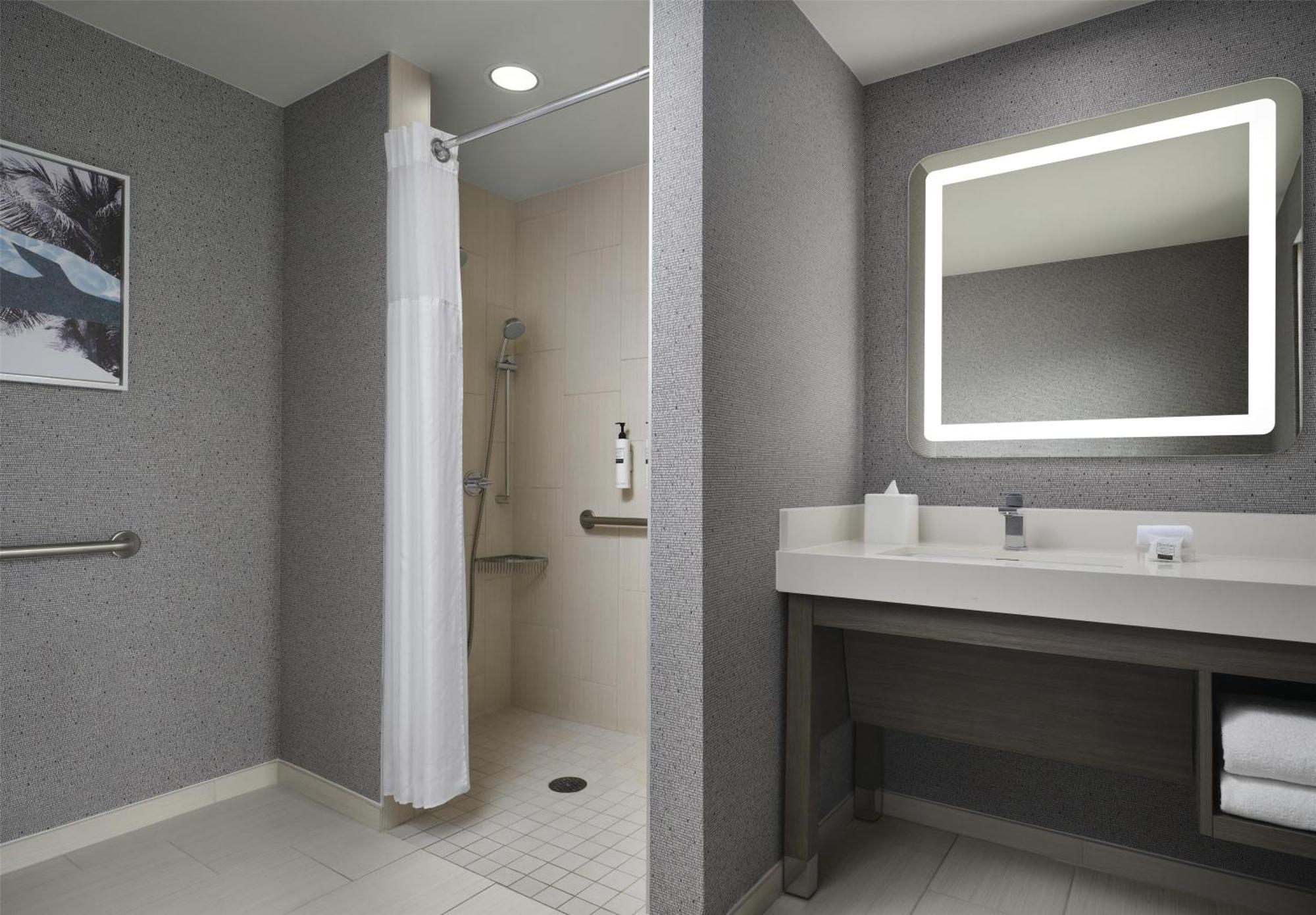 King Room Roll Shower Mobility Access or Communication Assistance