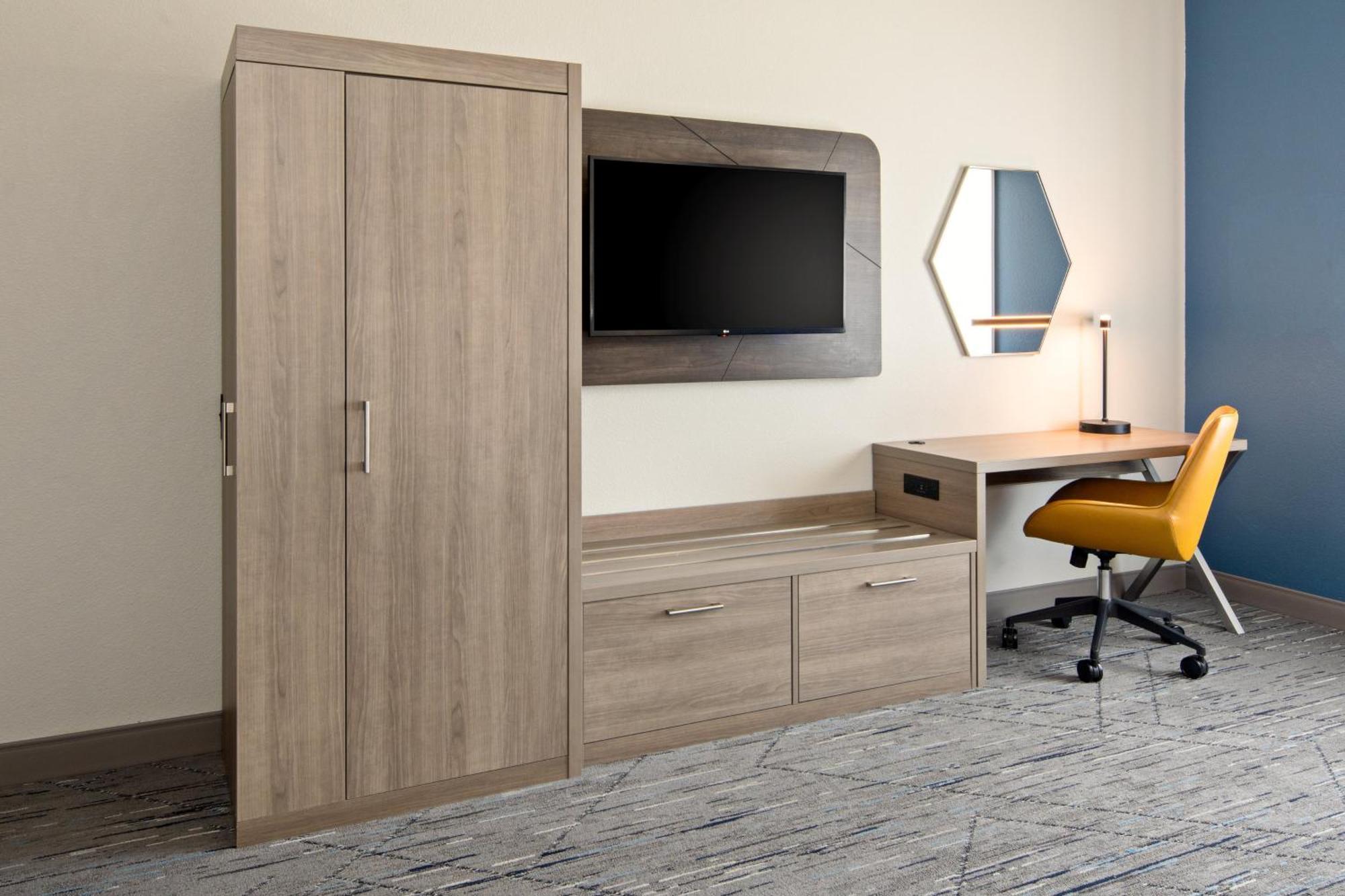 Standard King Room