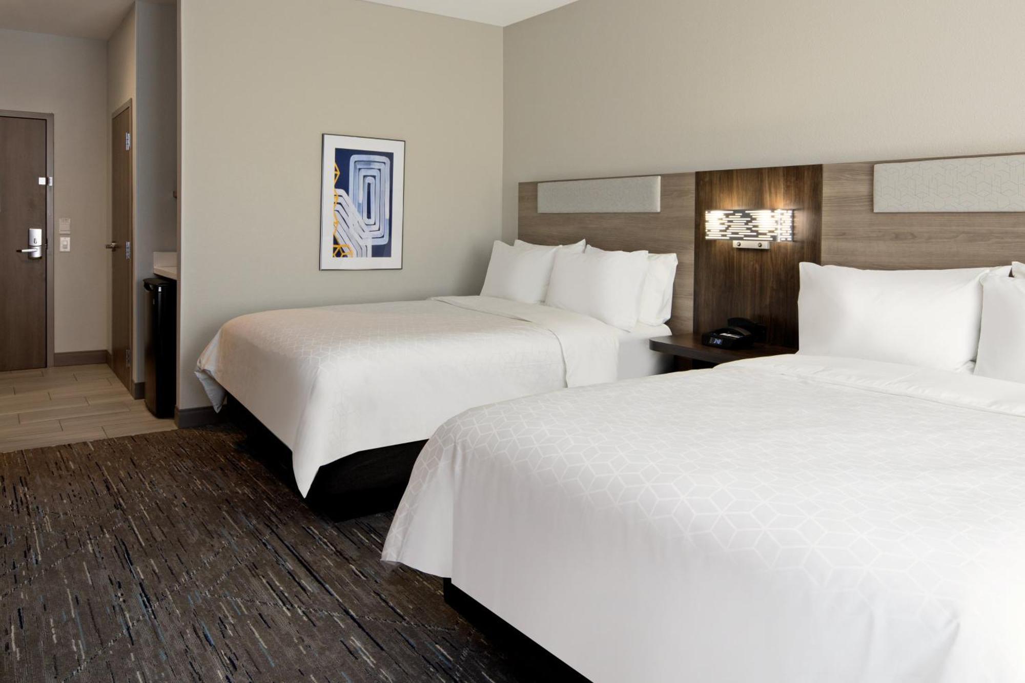 Standard Room Two Queen Beds