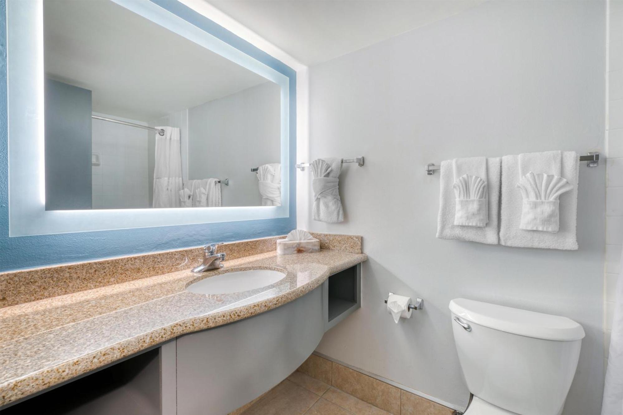 Premium Room 2 Double Beds a Water view