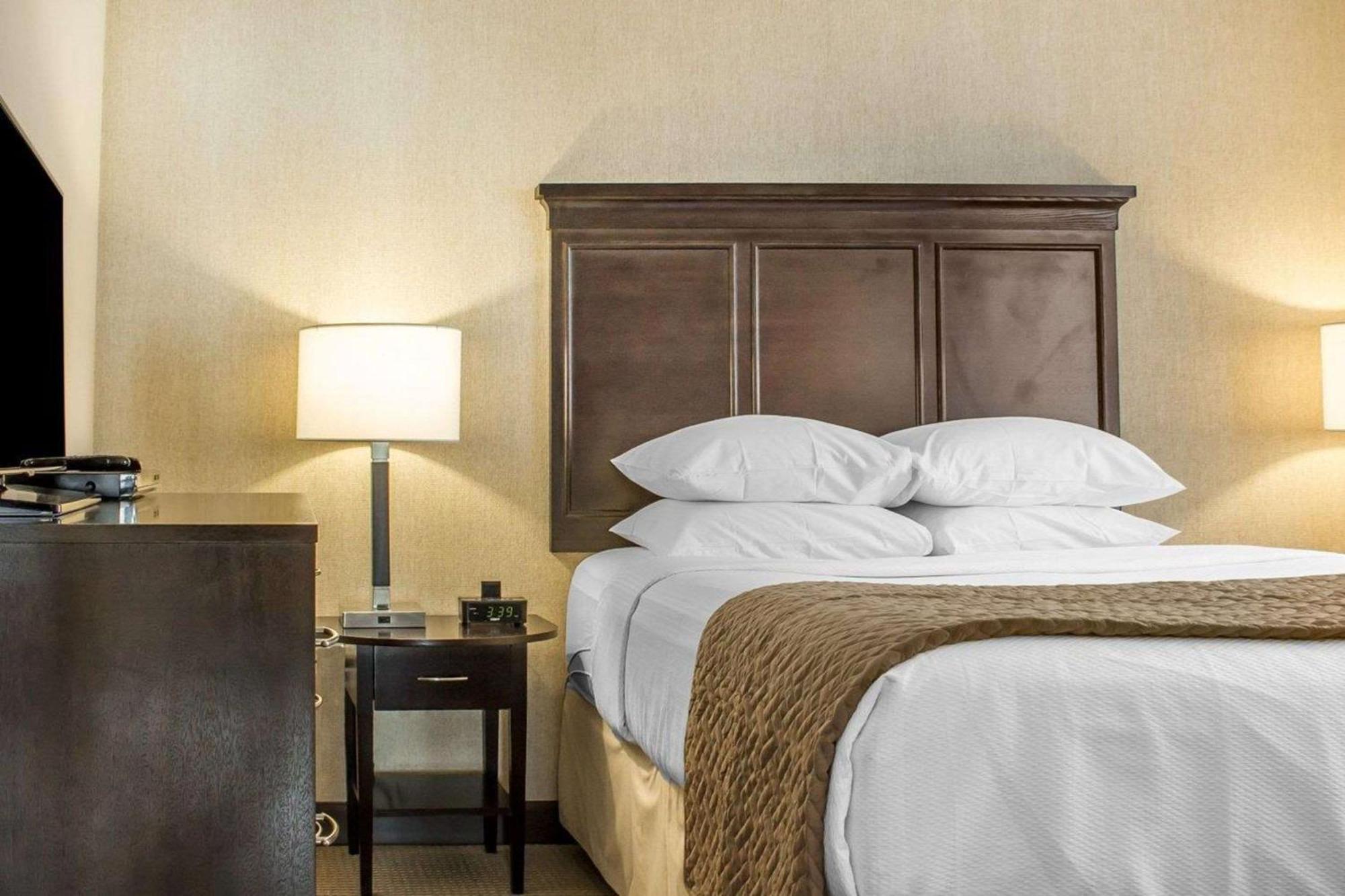 One-Bedroom Junior Suite