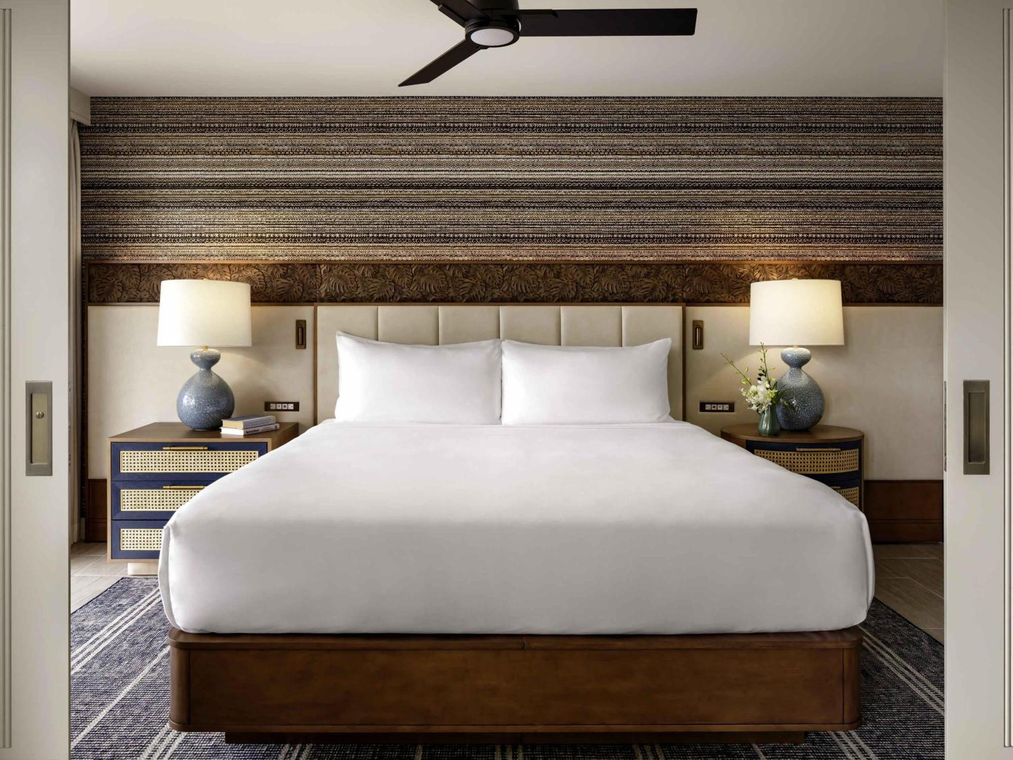 Signature King Suite Sofa Bed Ocean View