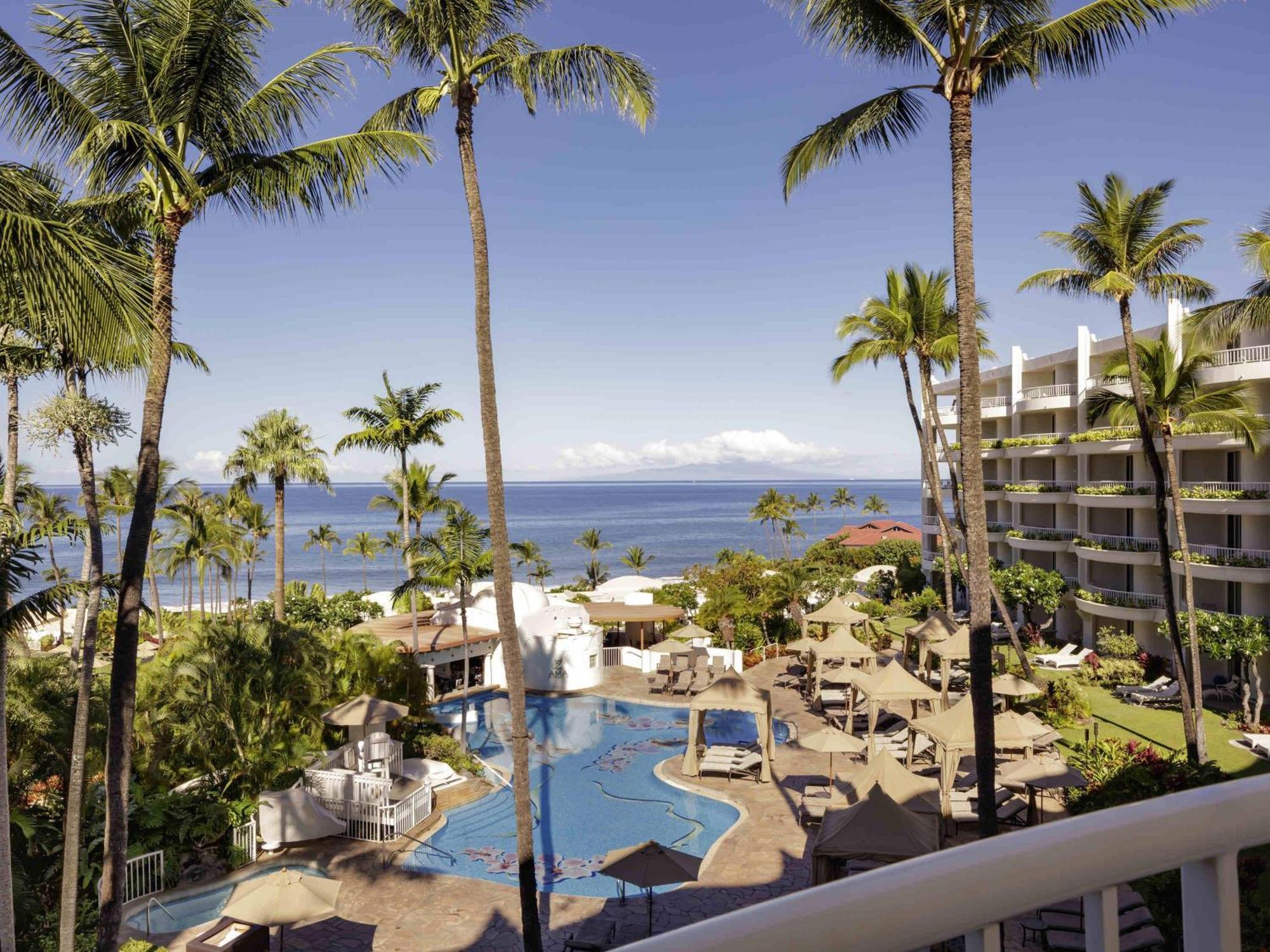Deluxe Suite Two Double Beds Sofa Bed Ocean View