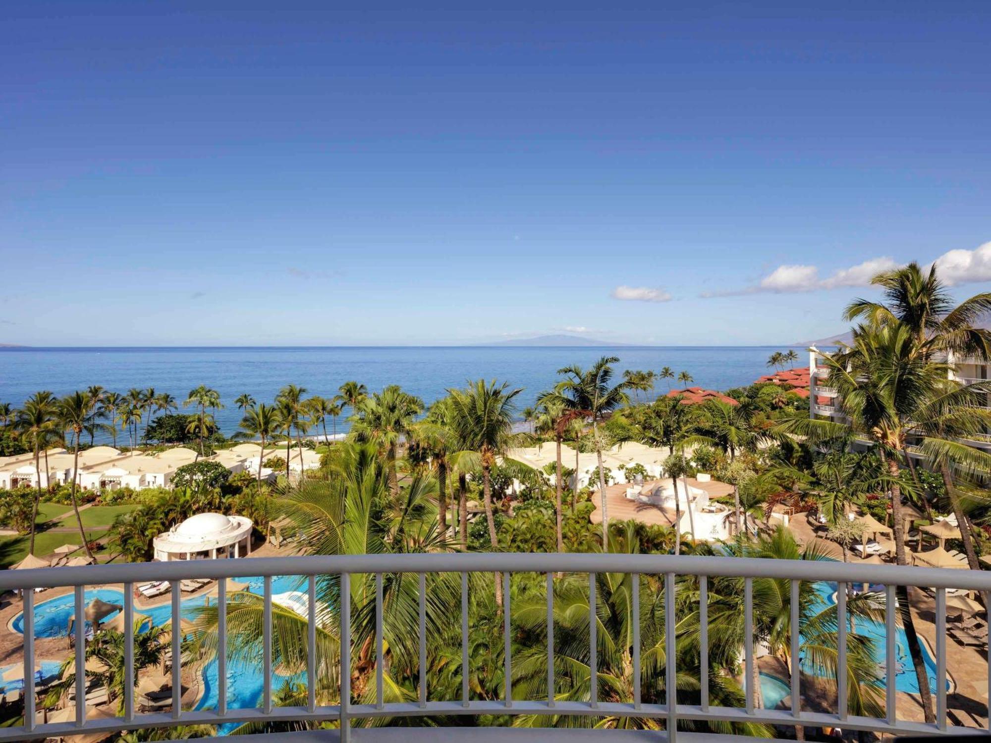 Signature Suite Two Double Beds Sofa Bed Ocean View