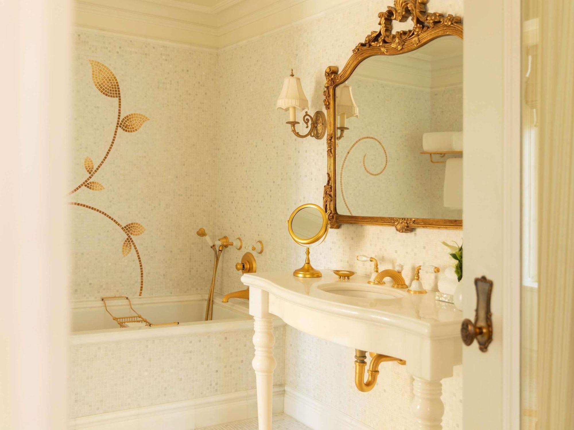 Grand Penthouse Two Bedroom Terrace Suite Central Park View