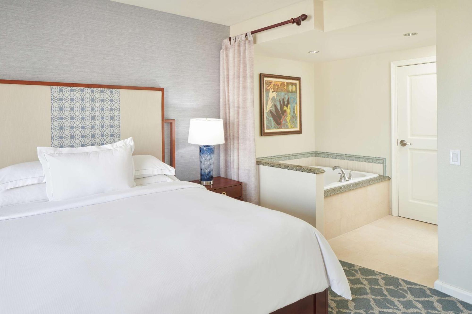 One-Bedroom King Suite Ocean View