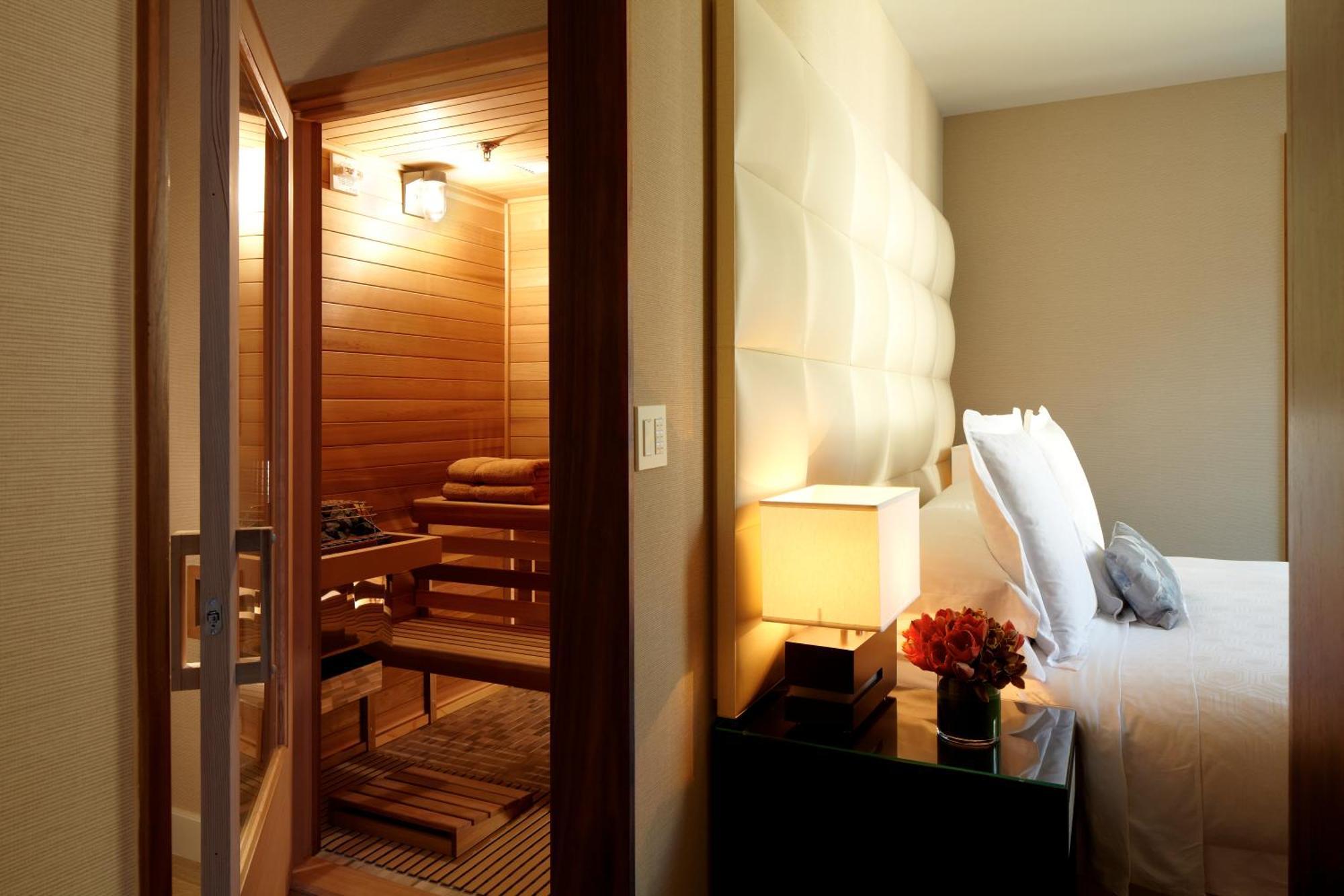 Spa One Bedroom Sauna Suite