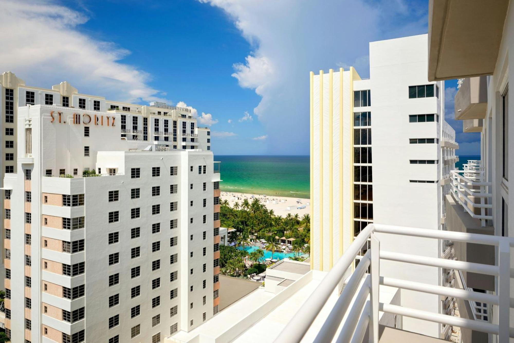 One-Bedroom King Suite City View