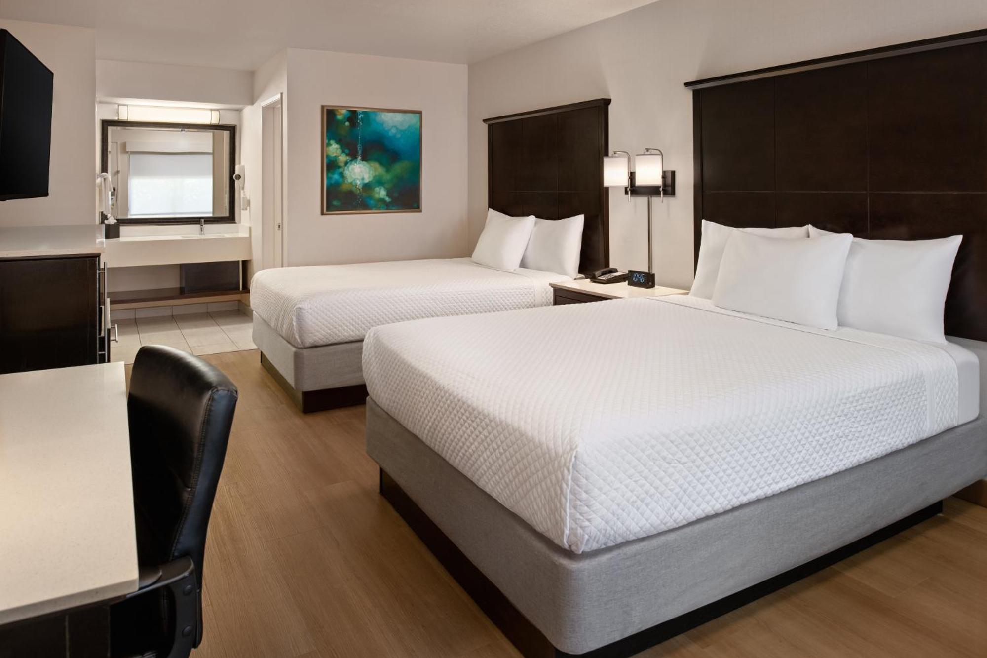 Deluxe Queen Room Two Queen Beds