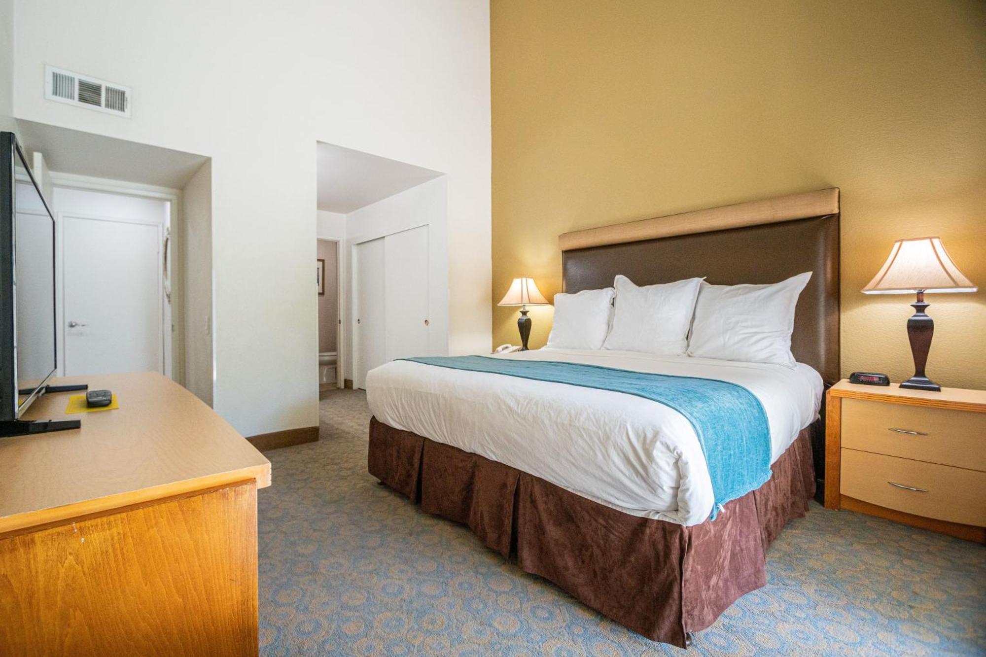 Two-Bedroom Suite