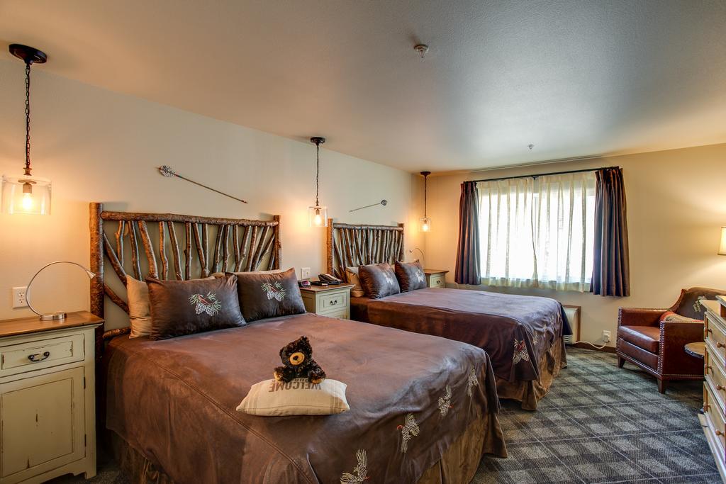 Deluxe Double Room Mountain View