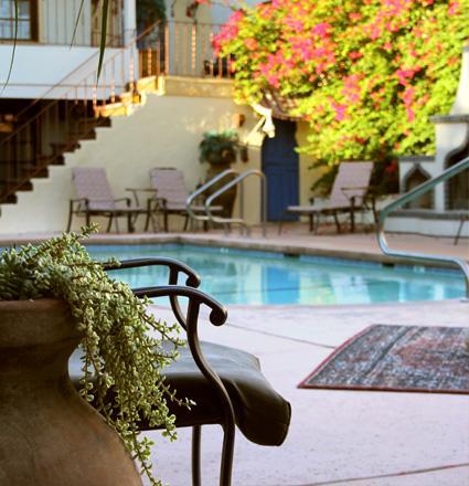 King Room Pool View