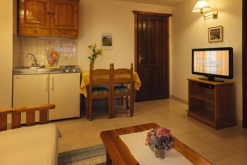 Deluxe Apartment