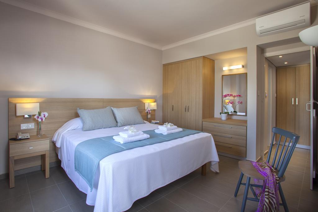 Apartament z 2 sypialniami i prywatnym basenem