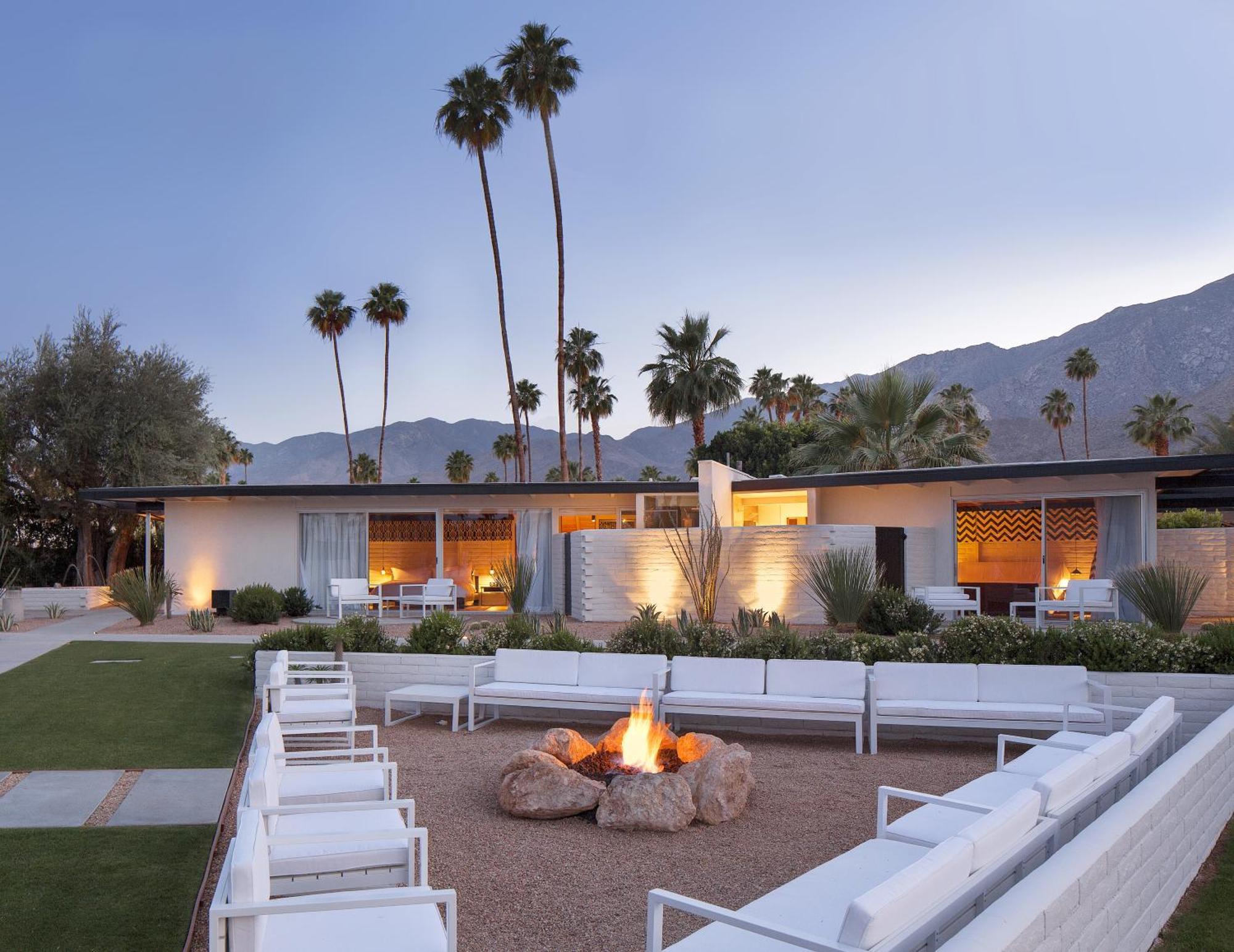Deluxe Bungalow Pool View