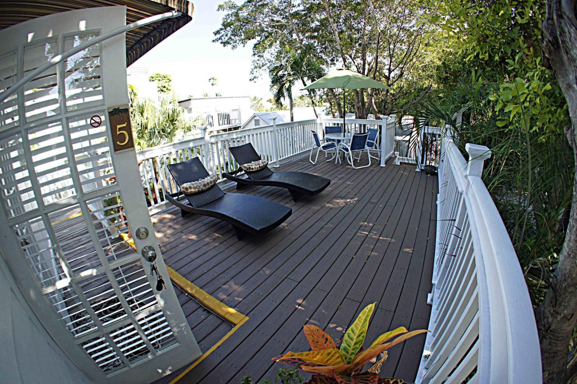 Deluxe King Room Terrace