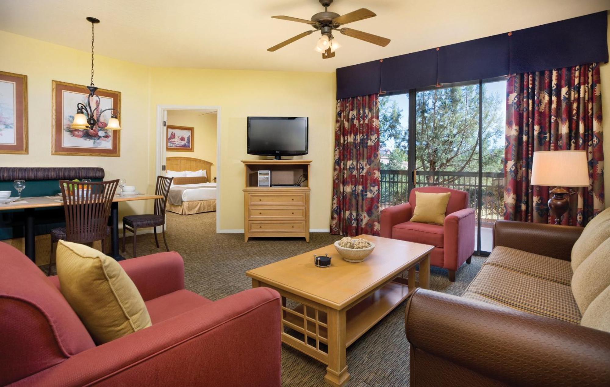 Two-Bedroom King Room Sofabed