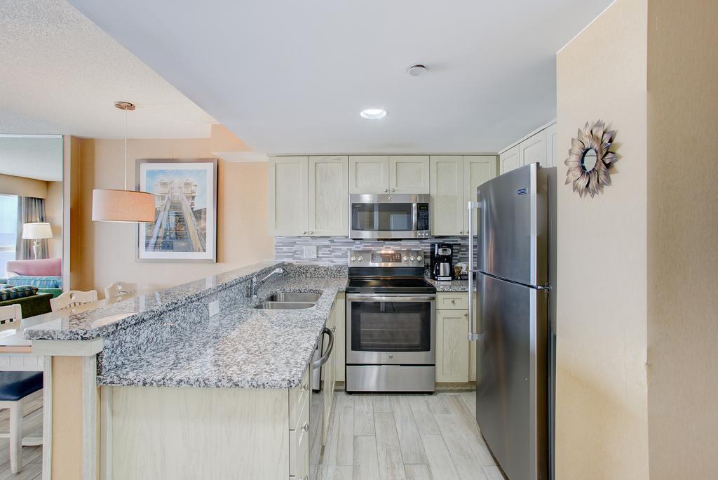 1 Bedroom Suite Ocean View