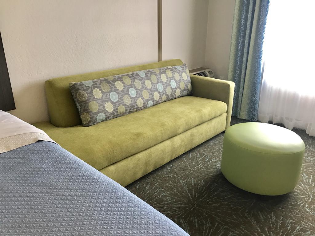 Queen Studio Suite Two Queen Beds Non-Smoking No Pets Allowed