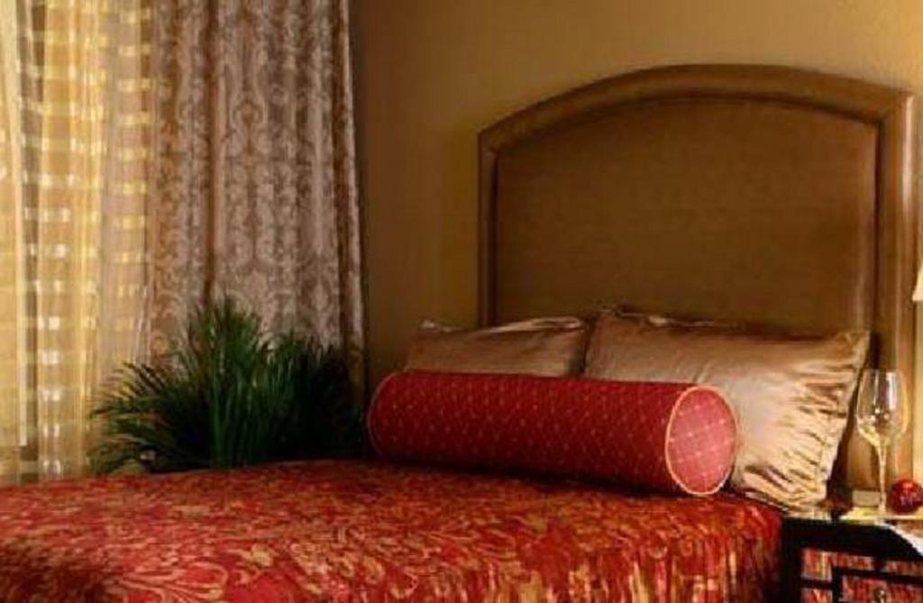 Two-Bedroom Suite