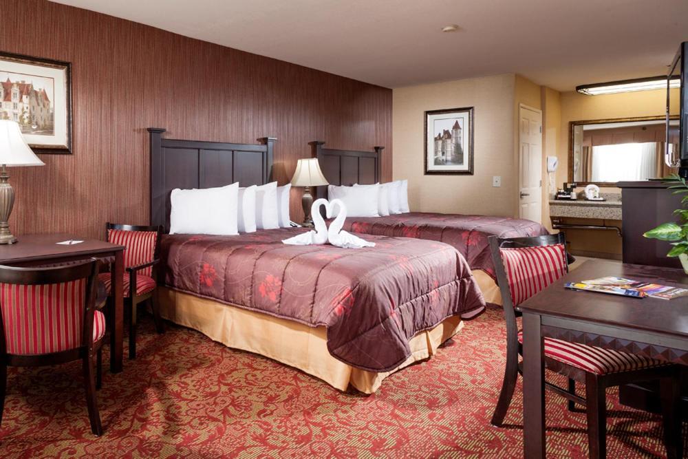 Queen Room Two Queen Beds