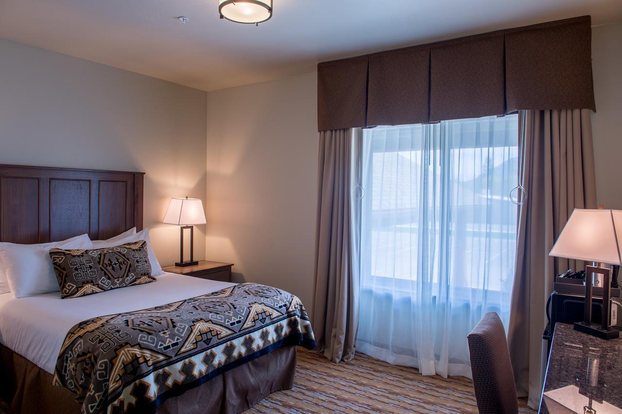 Queen Suite Disability Access