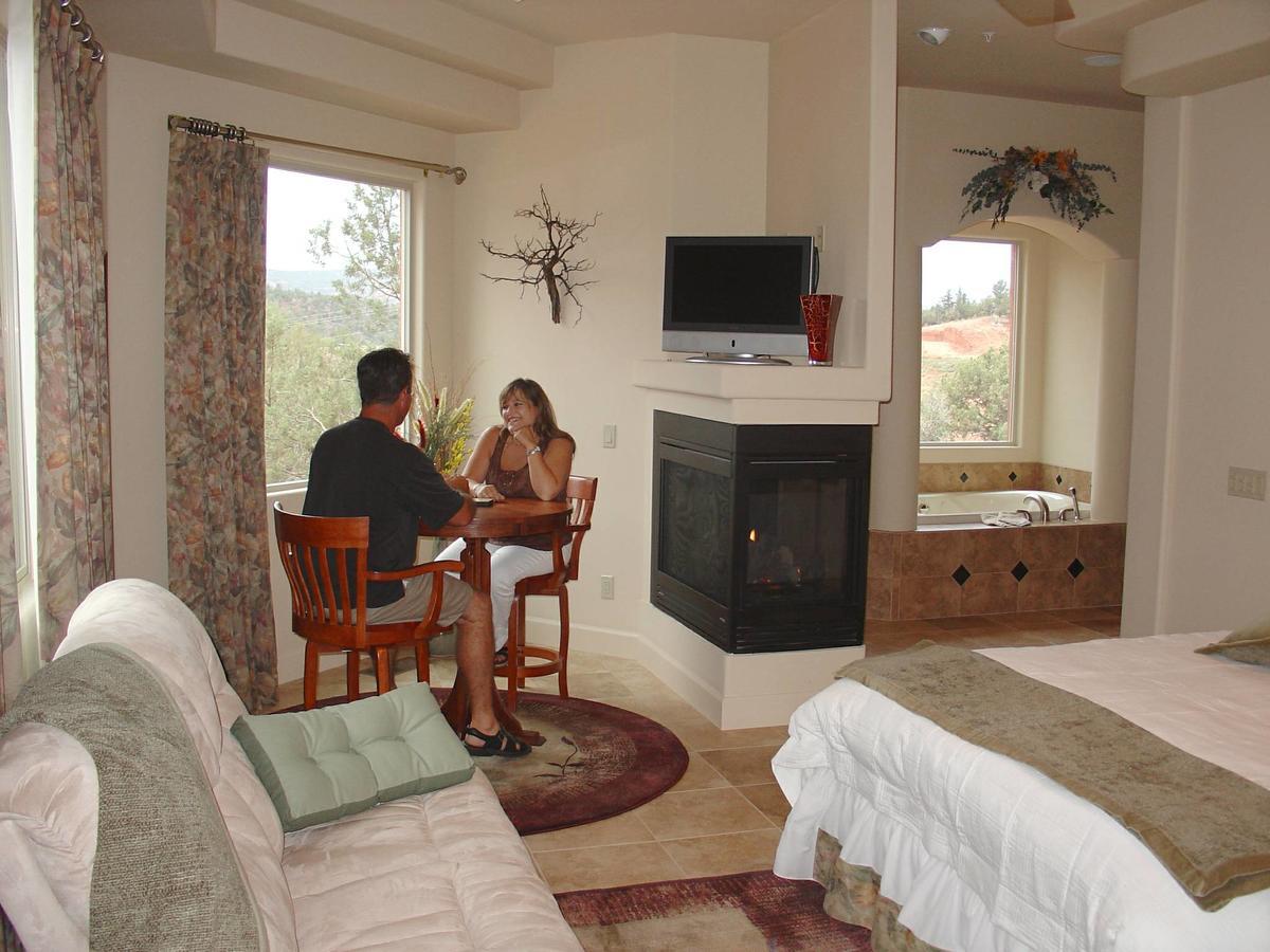 Deluxe Double Room Bath